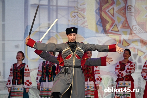 Фестиваль славянской и казачьей культуры «Русское поле» в прямом эфире «Область 45» Фестиваль славянской и казачьей культуры «Русское поле» в прямом эфире «Область 45»