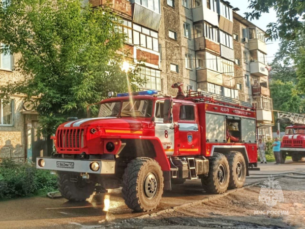 В Шадринске спасли 3-х человек из горящего жилья