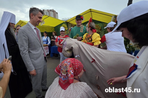 Фестиваль славянской и казачьей культуры «Русское поле» в прямом эфире «Область 45» Фестиваль славянской и казачьей культуры «Русское поле» в прямом эфире «Область 45»