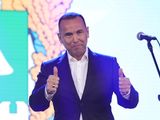 
											Губернатор Вадим Шумков поздравил выпускников Курганской области									