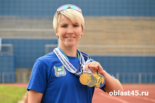 От врождённой болезни до чемпионства: Евгения Королёва готовится к кубку мира по триатлону От врождённой болезни до чемпионства: Евгения Королёва готовится к кубку мира по триатлону