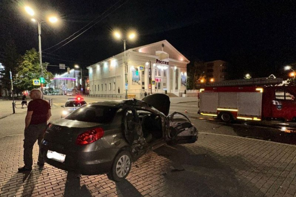 В Кургане ночью произошло смертельное ДТП возле Главпочтамта В Кургане ночью произошло смертельное ДТП возле Главпочтамта