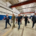 
											Полпред Президента России в УрФО Артем Жога с губернатором Вадимом Шумковым оценили работу ведущих производств Курганского индустриального парка									