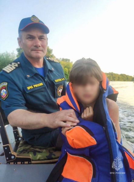 В Зауралье тонули два мальчика: из воды достали только одного В Зауралье тонули два мальчика: из воды достали только одного