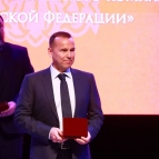 Полпред Артем Жога и губернатор Вадим Шумков и поздравили коллектив АО «Курганмашзавод» с 75-летием предприятия
Полпред Артем Жога и губернатор Вадим Шумков и поздравили коллектив АО «Курганмашзавод» с 75-летием предприятия