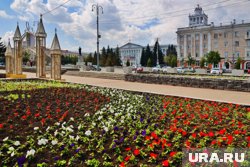 В горсаду Кургана сломали и вывезли «золотое кольцо». Видео В горсаду Кургана сломали и вывезли «золотое кольцо». Видео