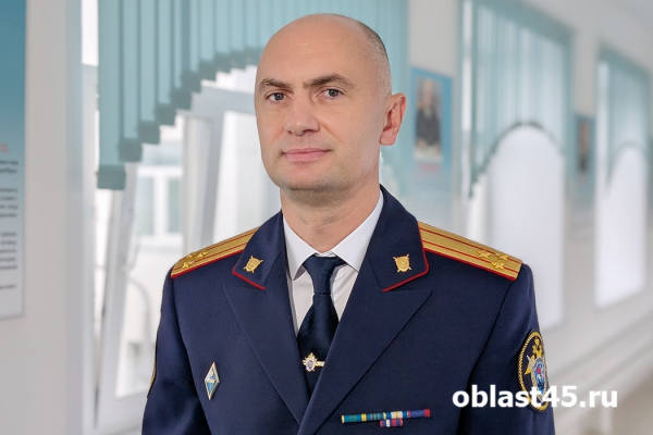 От протокола до ноты: творческая бригада СКР выступила для курганских ветеранов