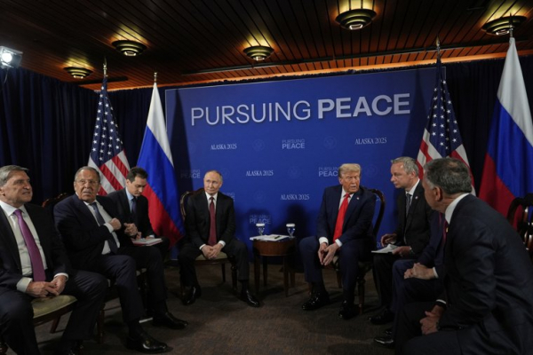 Политолог Расторгуев: Киев может попытаться сорвать визит Трампа в Москву Политолог Расторгуев: Киев может попытаться сорвать визит Трампа в Москву