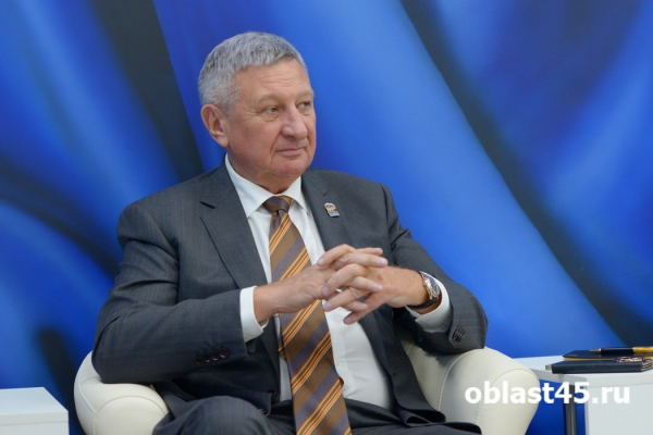 Триумф Муратова: каков вес сенаторской работы и как завоевать сердце избирателя? Триумф Муратова: каков вес сенаторской работы и как завоевать сердце избирателя?