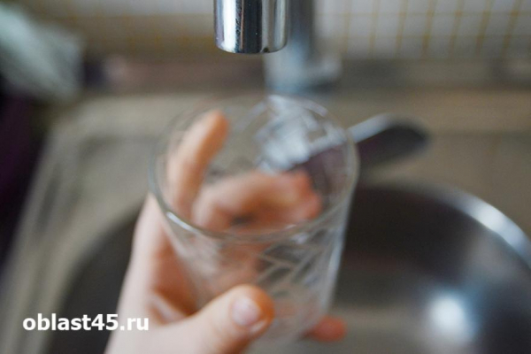 В Кургане без воды остались детский сад и школа