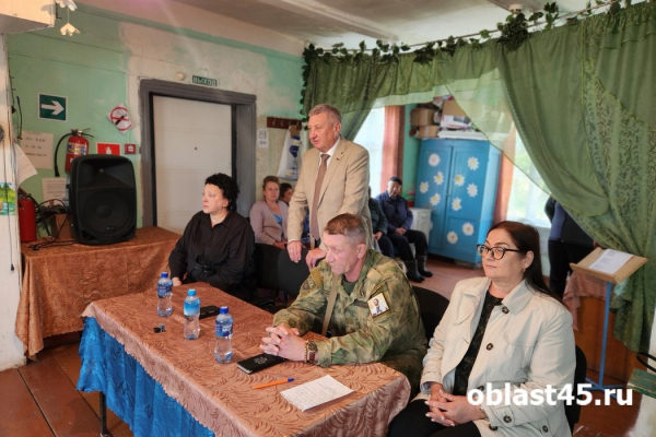 Триумф Муратова: каков вес сенаторской работы и как завоевать сердце избирателя? Триумф Муратова: каков вес сенаторской работы и как завоевать сердце избирателя?