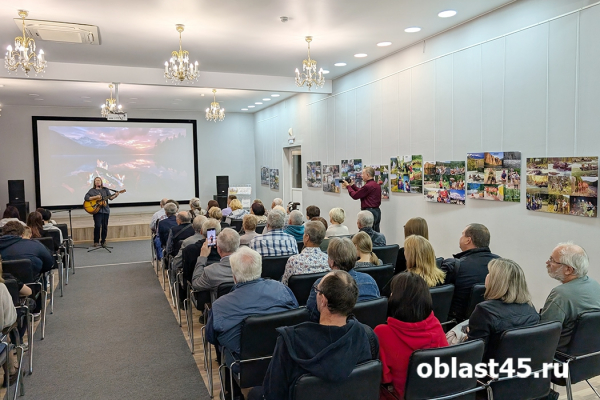 Полувековая история сквозь объектив: в Кургане открылась выставка Анатолия Артамонова