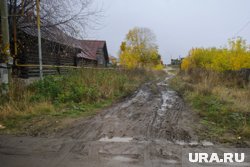 Курганцам объяснили, почему не получается асфальтировать дороги в Керамзитном Курганцам объяснили, почему не получается асфальтировать дороги в Керамзитном