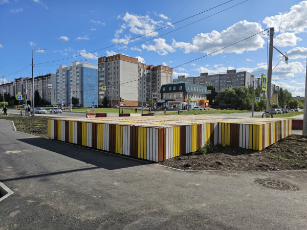 В Кургане для красоты теплосети прячут в декоративные короба В Кургане для красоты теплосети прячут в декоративные короба