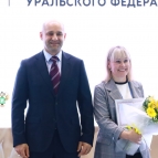 
											Аграрии Курганской области отмечены наградами на XIII Межрегиональной агропромышленной выставке Уральского федерального округа									