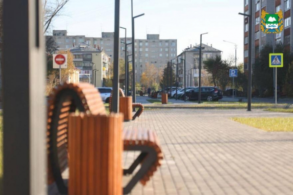 В Кургане благоустроили новый сквер В Кургане благоустроили новый сквер