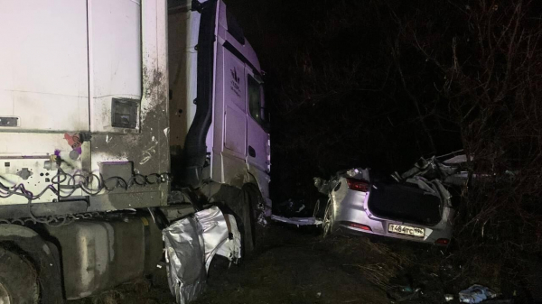 В Свердловской области три человека погибли в ДТП, среди погибших есть ребенок В Свердловской области три человека погибли в ДТП, среди погибших есть ребенок