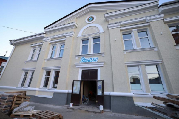 В Кургане у спорткомплекса «Динамо» строят большую парковку для спортсменов В Кургане у спорткомплекса «Динамо» строят большую парковку для спортсменов