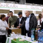 Курганские производители завоевали 40 наград на XIII Межрегиональной агропромышленной выставке УрФО
Курганские производители завоевали 40 наград на XIII Межрегиональной агропромышленной выставке УрФО