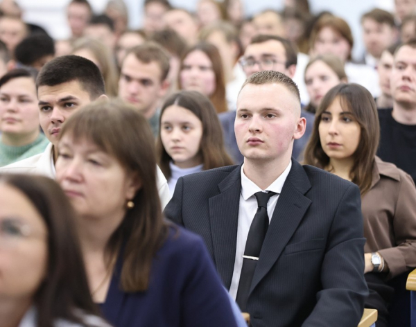 Курганский губернатор Шумков поделился со студентами рецептами успеха