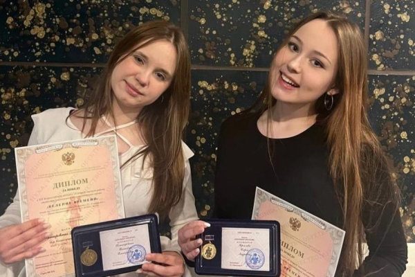 «Веление времени»: школьницы из Шадринска победили на всероссийском конкурсе «Веление времени»: школьницы из Шадринска победили на всероссийском конкурсе