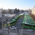 В Кургане обновили почти все автобусы – в ближайшее время на маршруты выйдут ещё 48 единиц нового транспорта
В Кургане обновили почти все автобусы – в ближайшее время на маршруты выйдут ещё 48 единиц нового транспорта