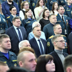 
											Губернатор Вадим Шумков поздравил сотрудников Главного управления МЧС по Курганской области с профессиональным праздником и 35-летием ведомства									