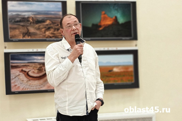 &laquo;Невербальный пейзаж&raquo;: в Кургане открыли выставку зауральского фотографа Кутыгина