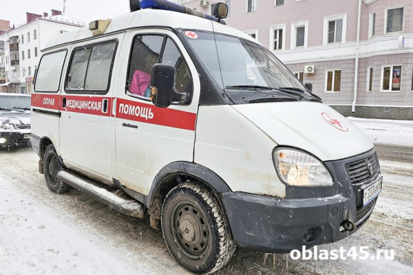 В Кургане мужчина зарезал сожительницу после застолья и сам вызвал полицию