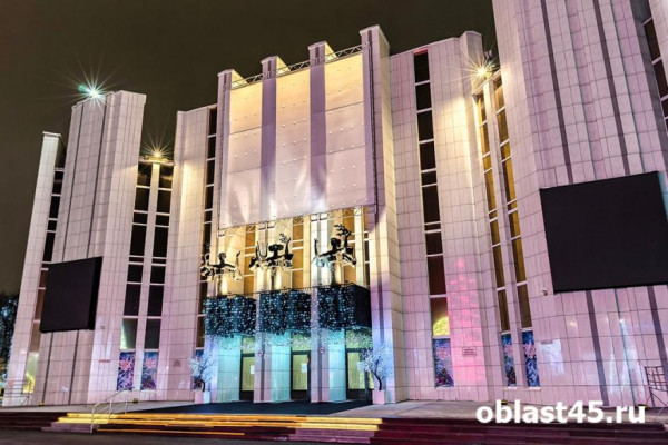 Февральские постановки с участием звёздных актёров в Кургане