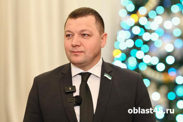 Мэр Науменко извинился перед курганцами за коллапс со снегом Мэр Науменко извинился перед курганцами за коллапс со снегом