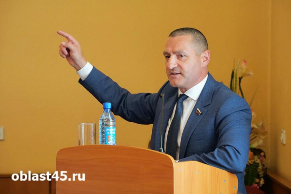 Курганский депутат Госдумы Ильтяков передал 1100 евро на нужды бойцов СВО