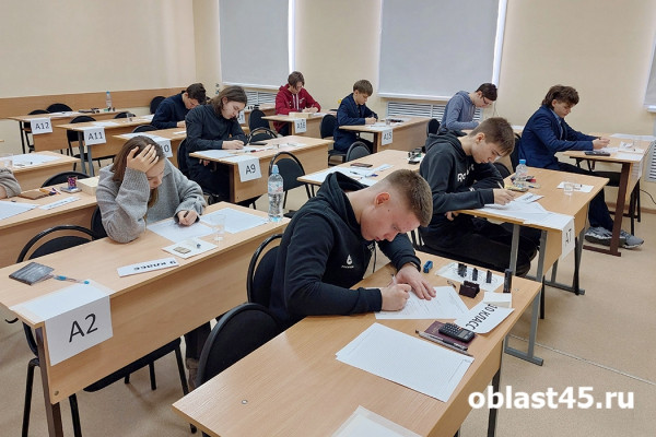 Юные курганские физики целятся на финал всероссийской олимпиады на Ямале Юные курганские физики целятся на финал всероссийской олимпиады на Ямале