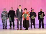 Вице-губернатор Андрей Алексеев поздравил Управление Росгвардии по Курганской области с профессиональным праздником
Вице-губернатор Андрей Алексеев поздравил Управление Росгвардии по Курганской области с профессиональным праздником