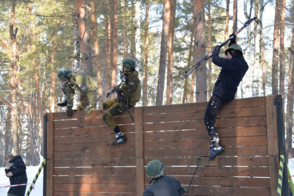 Автоматы, патроны и лыжи: как прошли курганские военные игры на Увале Автоматы, патроны и лыжи: как прошли курганские военные игры на Увале