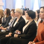 Сенатор Елена Перминова представила в Кургане проект «Служение делу»
Сенатор Елена Перминова представила в Кургане проект «Служение делу»