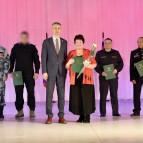 Вице-губернатор Андрей Алексеев поздравил Управление Росгвардии по Курганской области с профессиональным праздником
Вице-губернатор Андрей Алексеев поздравил Управление Росгвардии по Курганской области с профессиональным праздником