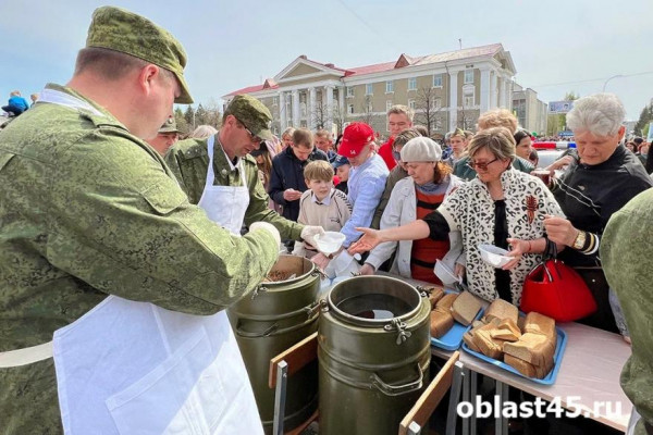 Беляши, сувениры и мороженое: что будет разрешено продавать в Кургане в День Победы Беляши, сувениры и мороженое: что будет разрешено продавать в Кургане в День Победы