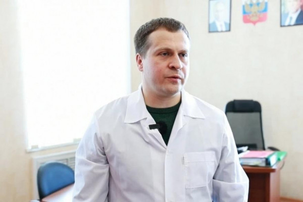 &laquo;Будет прямой телефон главврача&raquo;: Юрий Александров рассказал, как изменится работа курганской больницы №2