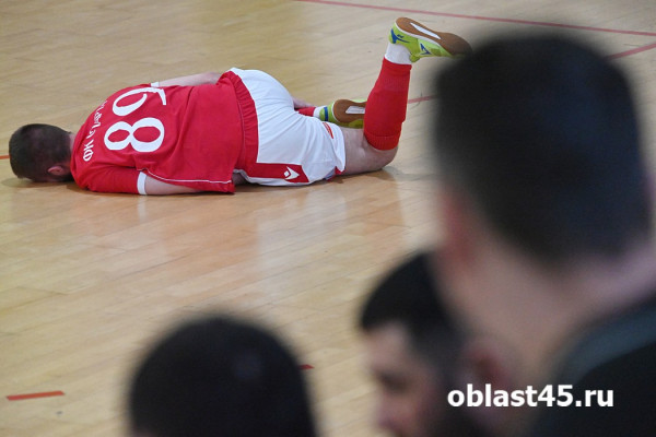 &laquo;Оптимум&raquo; вырвал золото в серии шестиметровых в Кургане