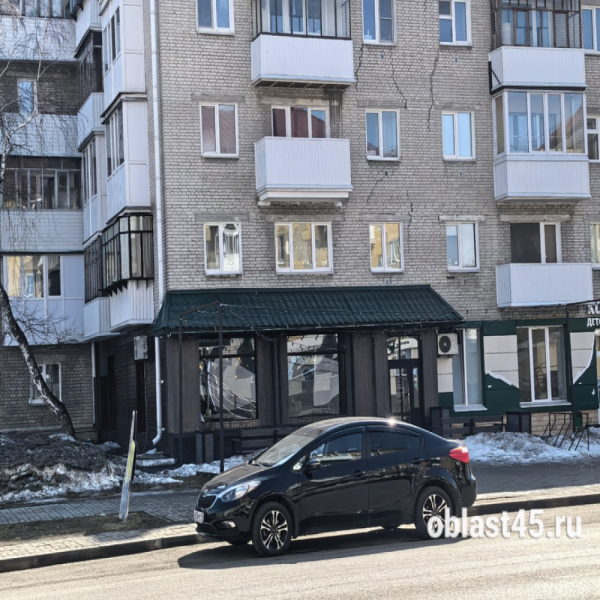 Лингвистический детокс: как Курган избавляется от вывесок на латинице Лингвистический детокс: как Курган избавляется от вывесок на латинице