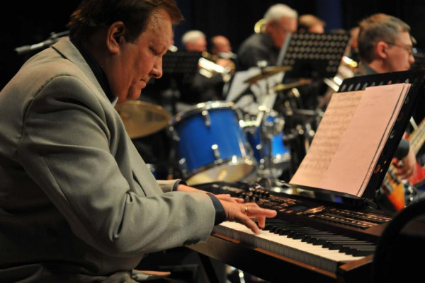 &laquo;Big-Band&raquo; снова вместе: в Кургане пройдёт концерт памяти джазмена Леонида Поляковского