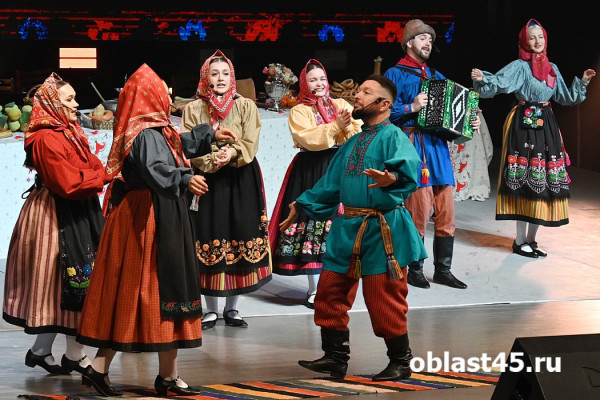 Зауральцы спели пасхальные песни в передаче на Первом канале Зауральцы спели пасхальные песни в передаче на Первом канале