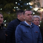 С большим успехом в Городе трудовой доблести Кургане на центральной площади прошёл концерт Кубанского казачьего хора
С большим успехом в Городе трудовой доблести Кургане на центральной площади прошёл концерт Кубанского казачьего хора