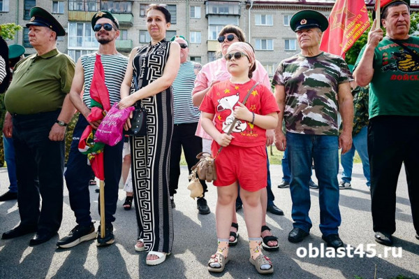 От казачьих дозоров до ФСБ: в Кургане отметили День пограничника