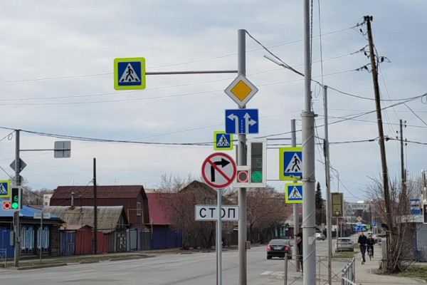 В Кургане убрали запрещающие дорожные знаки на перекрёстке Бажова &ndash; Энгельса