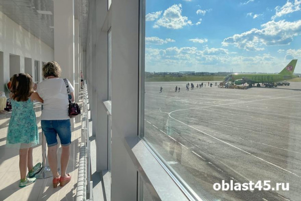 В курганском аэропорту из-за закрытия неба над Москвой задержан утренний рейс
