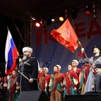 С большим успехом в Городе трудовой доблести Кургане на центральной площади прошёл концерт Кубанского казачьего хора
С большим успехом в Городе трудовой доблести Кургане на центральной площади прошёл концерт Кубанского казачьего хора