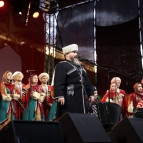 С большим успехом в Городе трудовой доблести Кургане на центральной площади прошёл концерт Кубанского казачьего хора
С большим успехом в Городе трудовой доблести Кургане на центральной площади прошёл концерт Кубанского казачьего хора