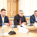 Губернатор Курганской области Вадим Шумков поздравил предпринимателей с профессиональным праздником
Губернатор Курганской области Вадим Шумков поздравил предпринимателей с профессиональным праздником